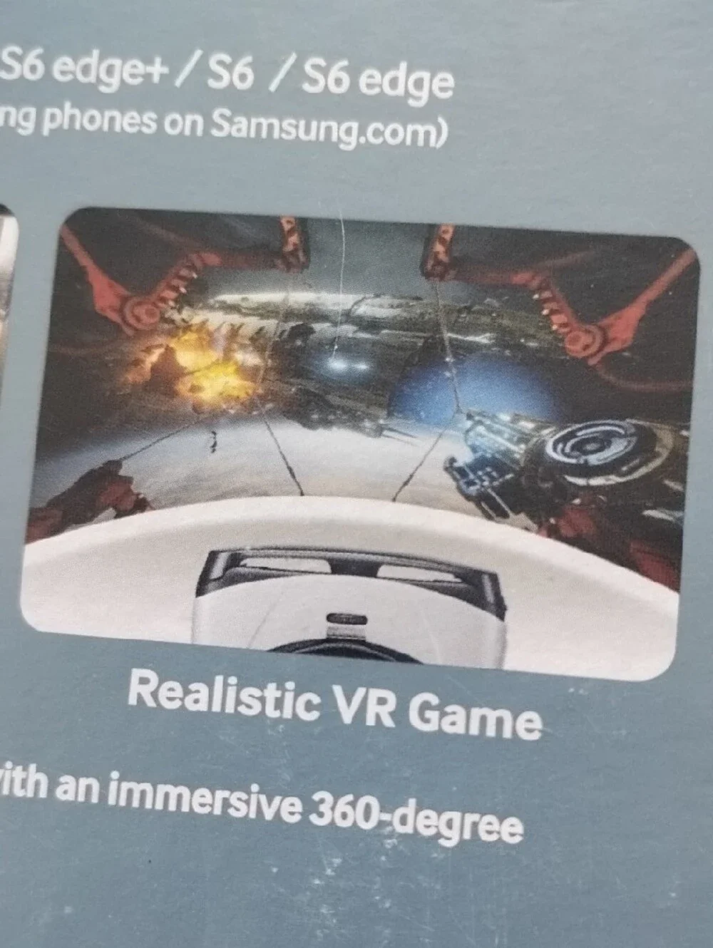 Samsung Gear VR Headset - White and Black Trim